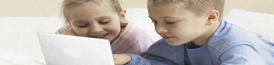 La CE propone medidas de seguridad en Internet para proteger a los menores de edad